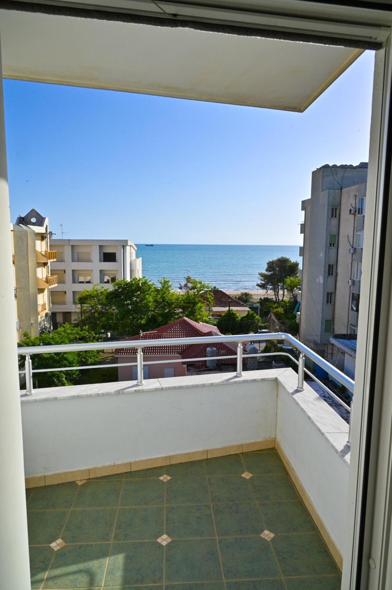 Hotel Vila Emes Durrës Exterior foto